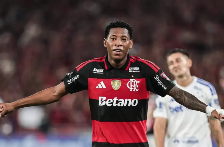 Plata deixa o Flamengo e acerta transferência para o Dínamo Moscou