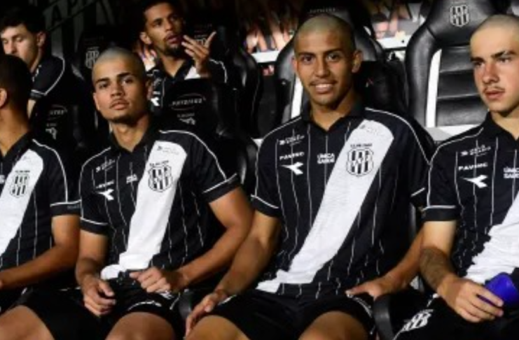 Greve do elenco faz Ponte Preta levar jovens da base para jogo pela Série B