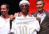 Ronaldinho Gaúcho pode voltar aos gramados após 11 anos e mira 300º gol