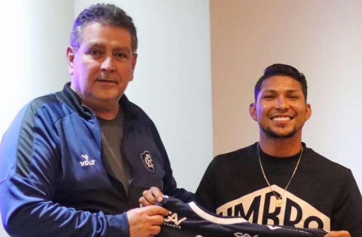 Após 11 anos, Rony voltará a jogar no Mangueirão, agora contra o Remo