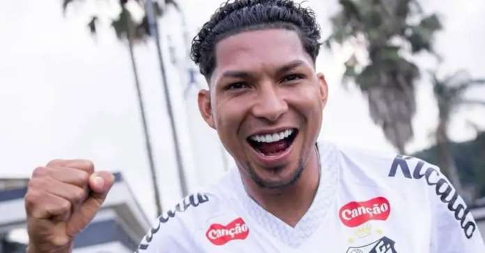 Carrasco do Remo, Rony estreia apelido em retorno ao Mangueirão