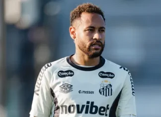 Santos parcela dívida com empresa de Neymar em “suaves” 80 meses