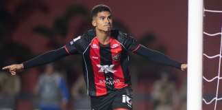 Vitória goleia Athletico-PR e avança às quartas da Copa do Brasil