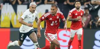 Pedro Raul marca, Corinthians vence, mas Inter avança na Copa do Brasil