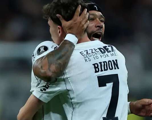 Memphis dá assistência e Corinthians elimina o Rosario na Libertadores