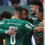 Palmeiras goleia Vasco por 4 a 1 e abre seis pontos na liderança