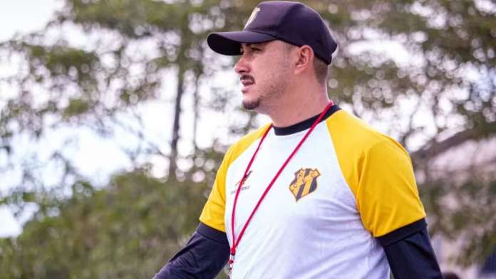 Castanhal renova com o técnico Guilherme Furtado para a temporada 2027