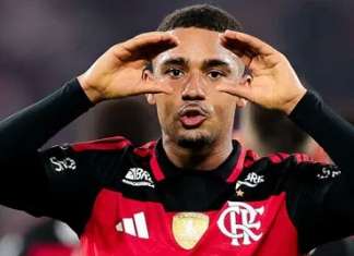 Flamengo vence Cruzeiro no Maracanã e avança às quartas da Libertadores