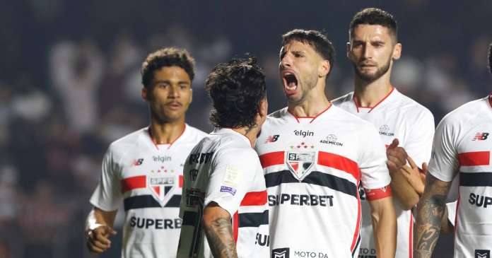 São Paulo vence o Inter e afunda rival na zona de rebaixamento