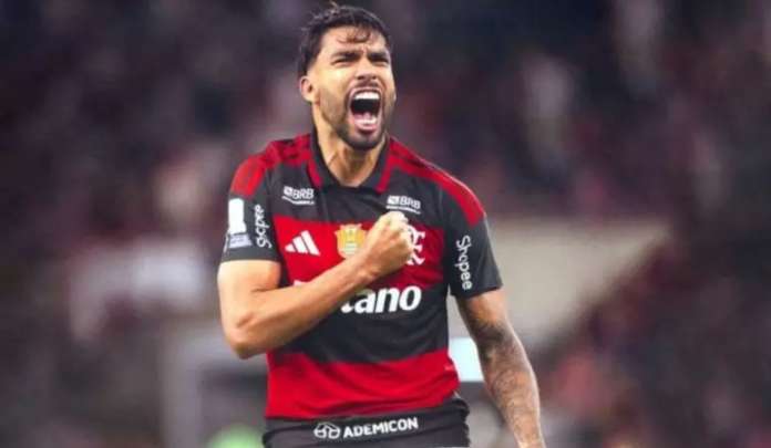 Flamengo retoma liderança do Brasileirão com vitória sobre o Corinthians