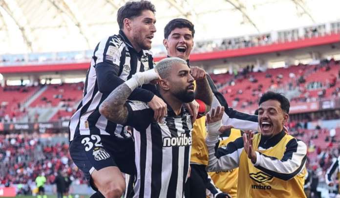 Santos vence o Inter (RS) em jogo de cinco gols fora de casa