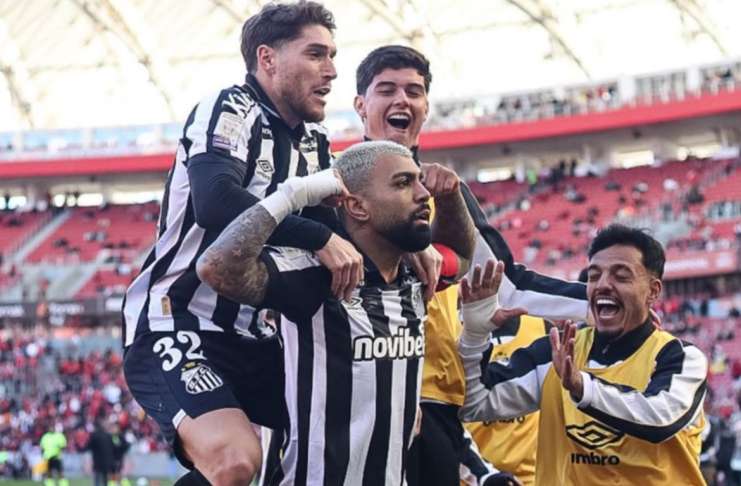 Santos vence o Inter (RS) em jogo de cinco gols fora de casa
