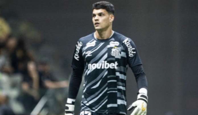 Gabriel Brazão, do Santos, vai fazer cirurgia e desfalca time contra o Remo