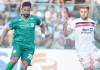 Santa Cruz empata no fim e fica perto do acesso à Série B
