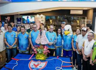 Águia de Marabá lança camisa especial em homenagem ao Círio