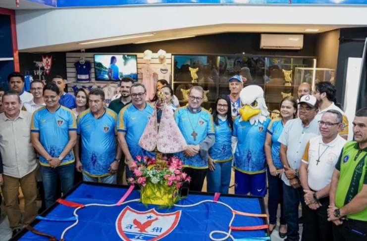 Águia de Marabá lança camisa especial em homenagem ao Círio