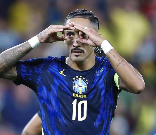 Brasil melhora após o intervalo e vence a Austrália por 4 a 2