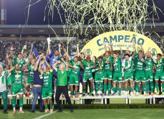 Carrasco do Remo em 84, Uberlândia é campeão da Série D