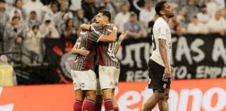 Corinthians perde para o Fluminense e chega a sete jogos sem vencer