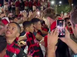 Flamengo chega a Belém com festa de torcedores antes de encarar o Remo
