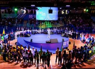 Atletas do paraenses participam da abertura dos Jogos da Juventude