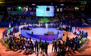 Atletas do paraenses participam da abertura dos Jogos da Juventude