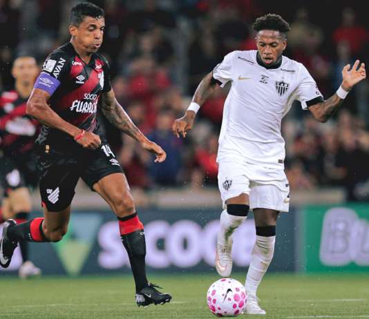 Athletico e Atlético-MG empatam em duelo emocionante na Arena