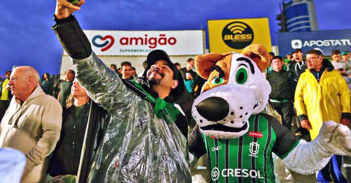 Maringá vence, garante acesso à Série B e vai à final da Série C