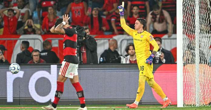 Estudiantes elimina Flamengo e decide Libertadores com Palmeiras