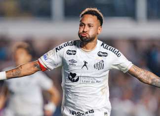 Flamengo abre 2 a 0, mas Santos empata com dois gols de Neymar