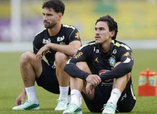 Pedro é novidade no time titular da Seleção para amistoso contra a Índia